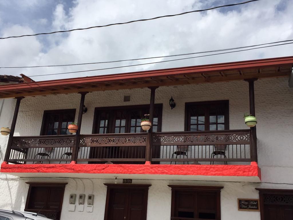 Fami Hotel Vive Jardin Bagian luar foto